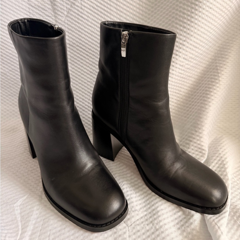 Marc Fisher Sleek Chic Black Heeled Leather Boots Size 7.5
